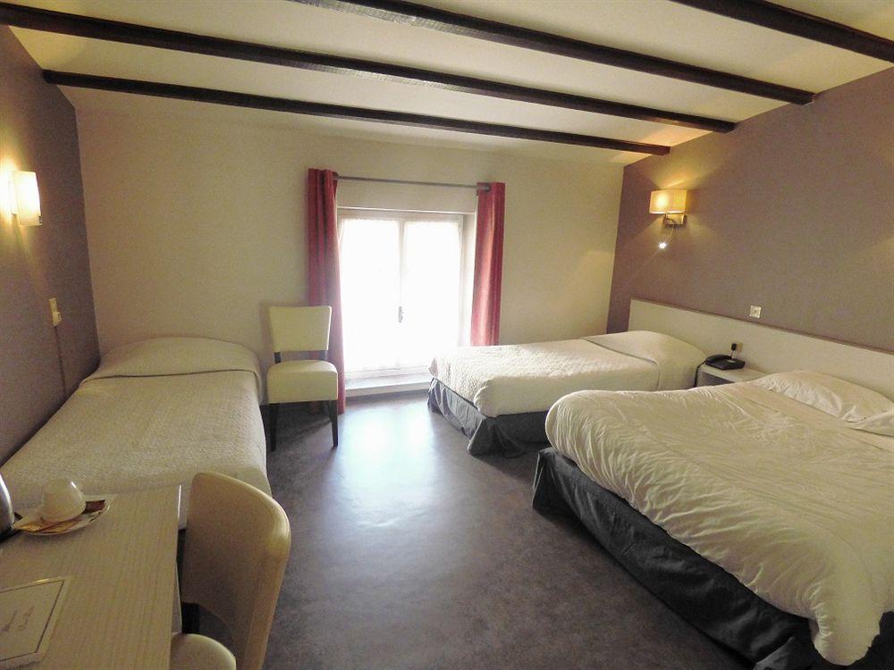 Hotel Du Centre Pierrelatte Bagian luar foto